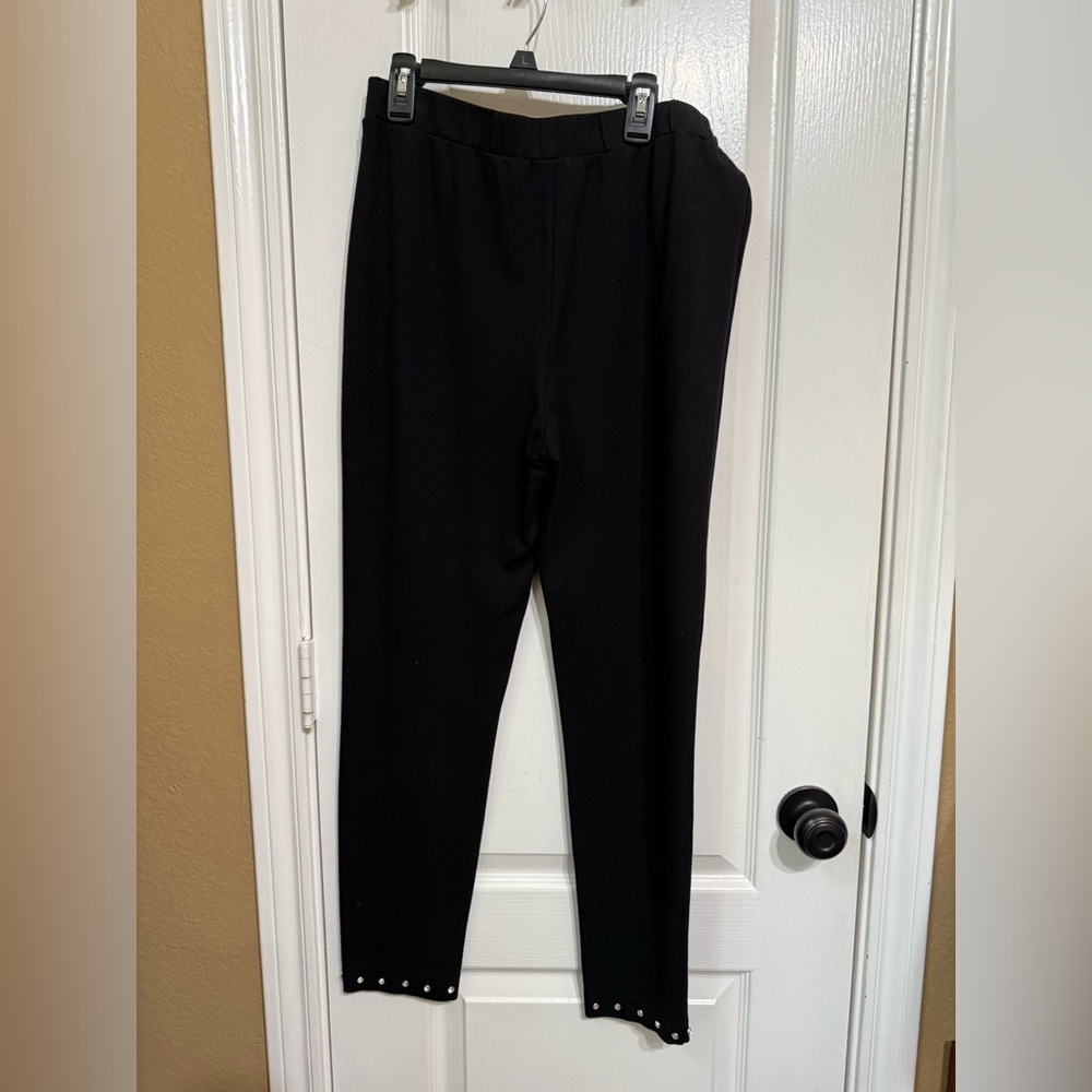 H015 Narration L W 15 Stretch 24” Black Stretch Ankle Pants with Stud Hem pants